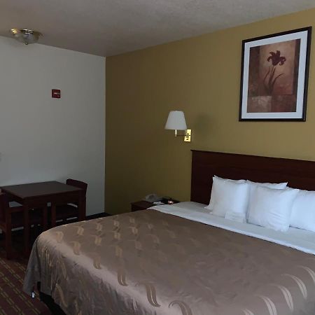Holiday Inn Express - Wichita North - Park City By Ihg Dış mekan fotoğraf