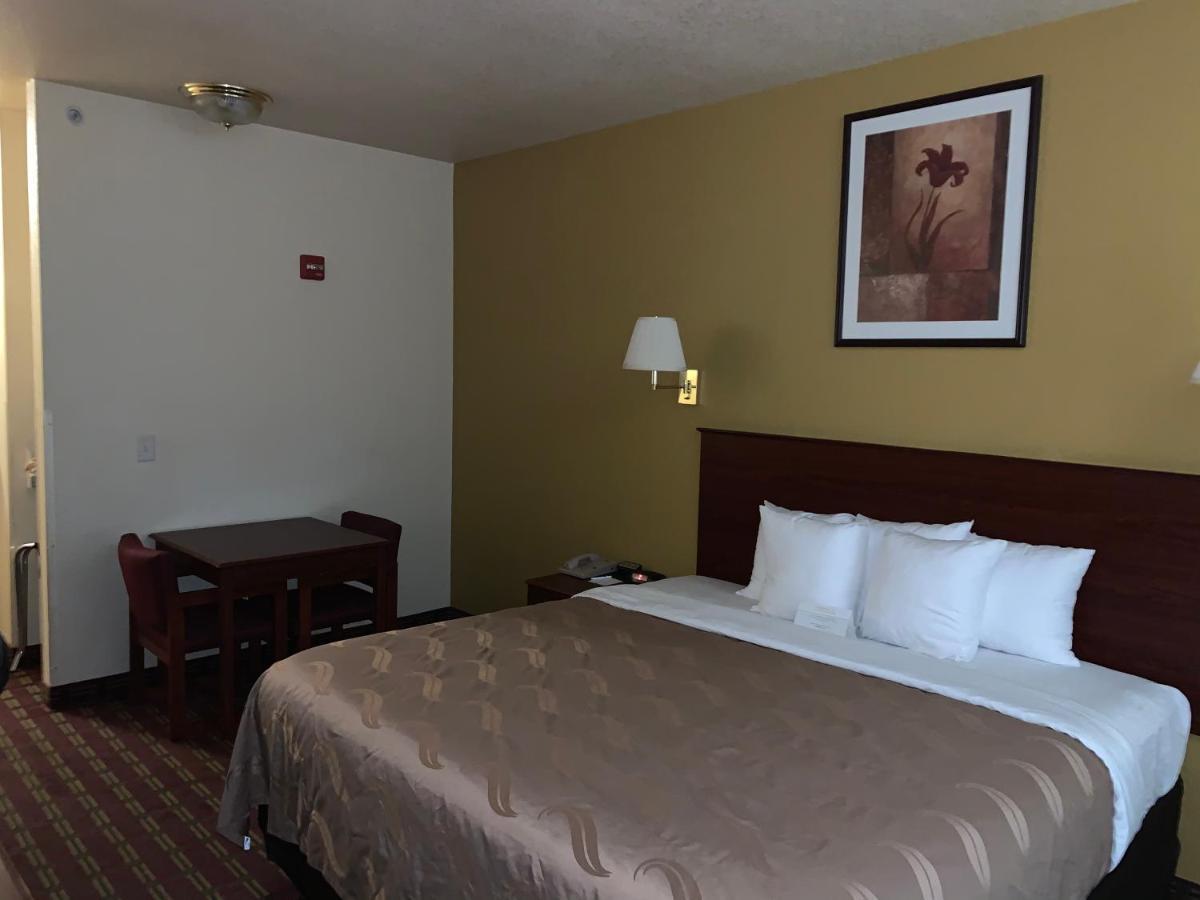 Holiday Inn Express - Wichita North - Park City By Ihg Dış mekan fotoğraf